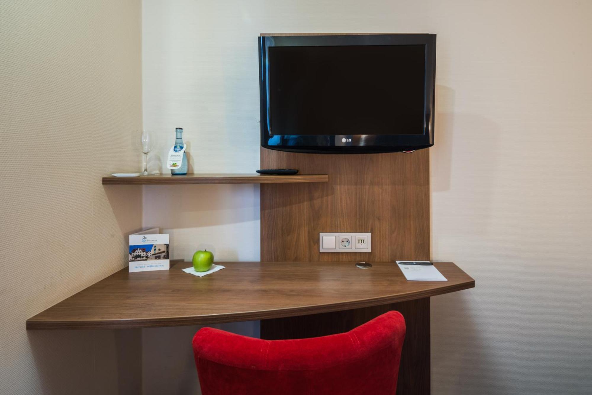 Hotel Schwanen Köngen Extérieur photo