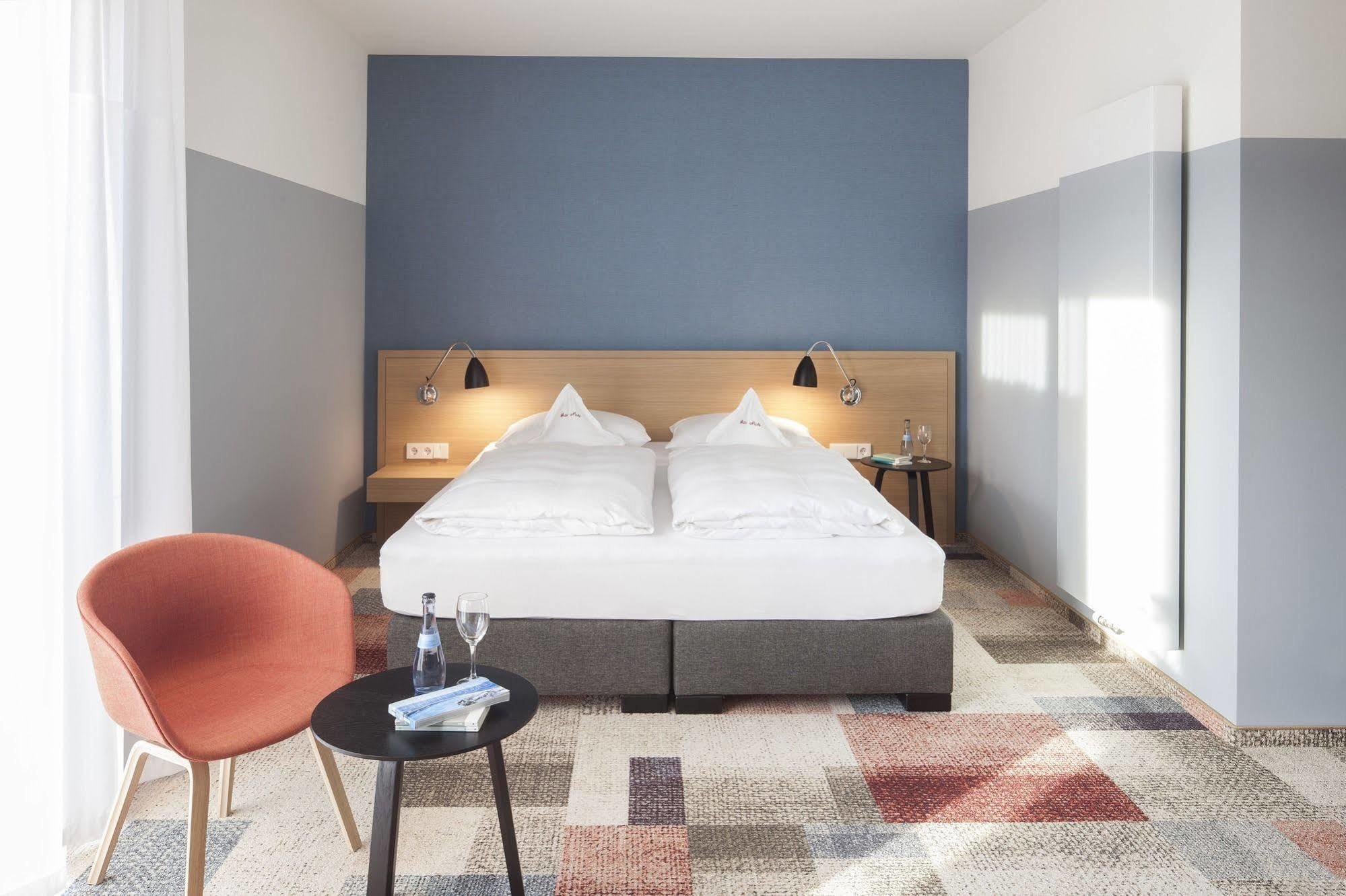 Hotel Schwanen Köngen Extérieur photo