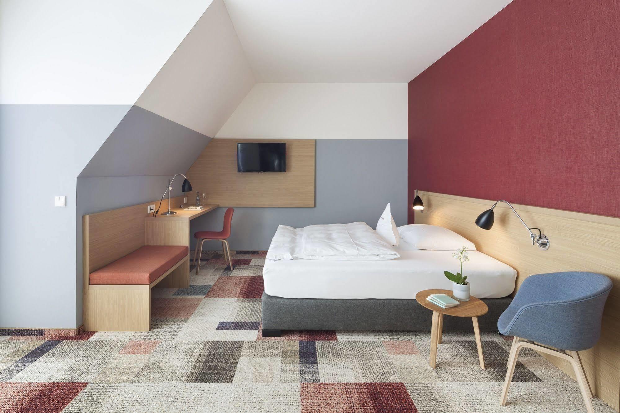 Hotel Schwanen Köngen Extérieur photo