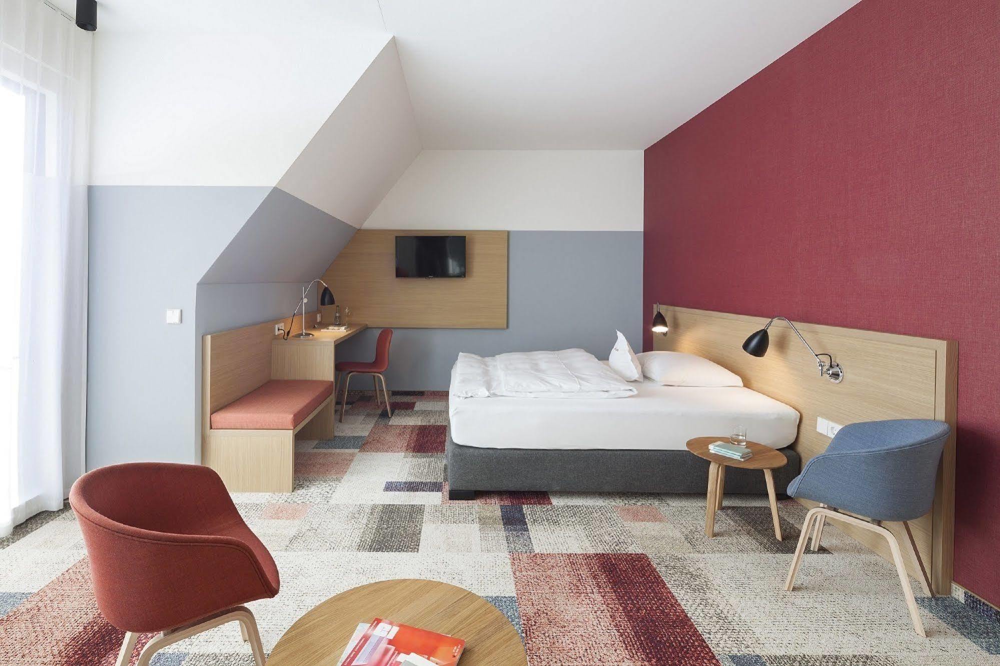 Hotel Schwanen Köngen Extérieur photo